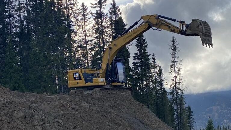 Flomskadd terreng under gjenoppbygging